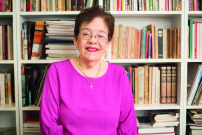 Escritora dominicana Jeannette Miller.